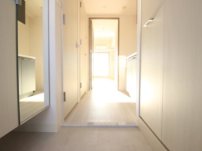 物件内観写真18　(廊下)