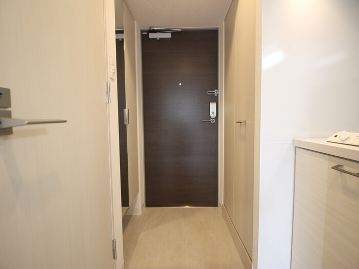 物件内観写真20　(玄関)