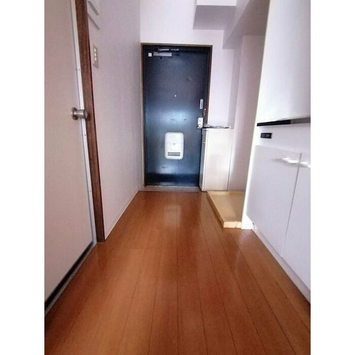 物件内観写真4　(廊下)