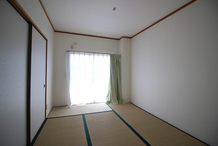 物件内観写真19　(居室)