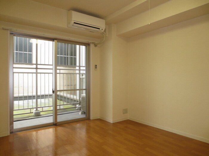 物件内観写真11　(居室)