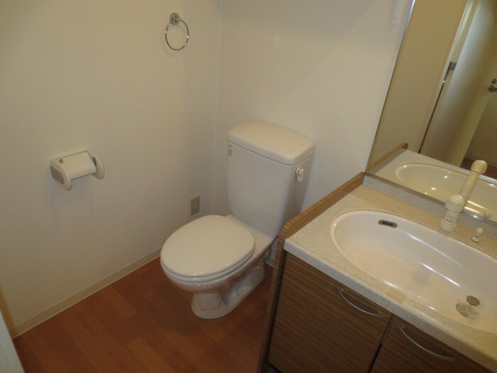 物件内観写真12　(トイレ)