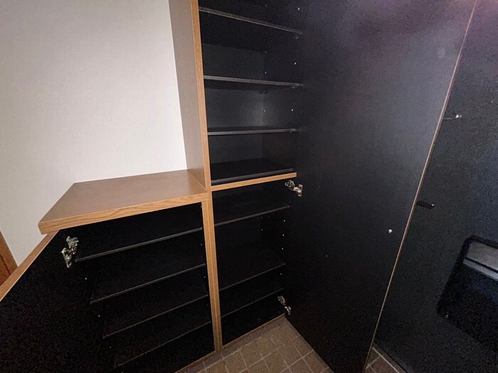 物件内観写真18　(靴箱)