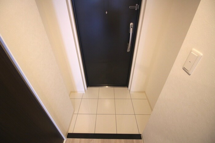 物件内観写真14　(玄関)