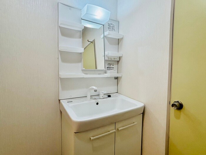 物件内観写真10　(洗面)