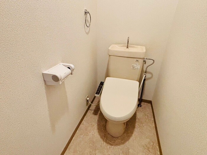 物件内観写真13　(トイレ)