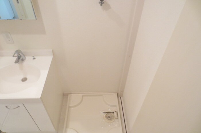 物件内観写真17　(洗濯機置場)