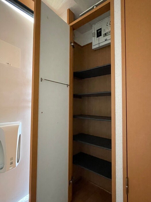 物件内観写真8　(靴箱)