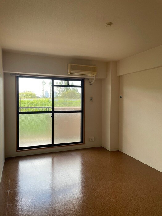 物件内観写真17　(居室)