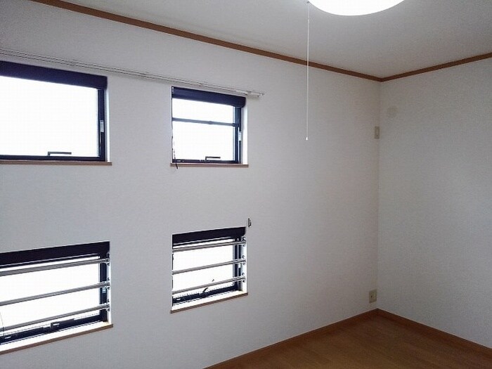 物件内観写真6　(居室)