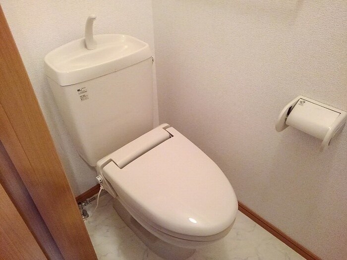 物件内観写真9　(トイレ)