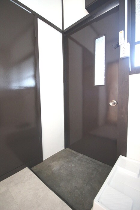 ルーチェ野田の玄関