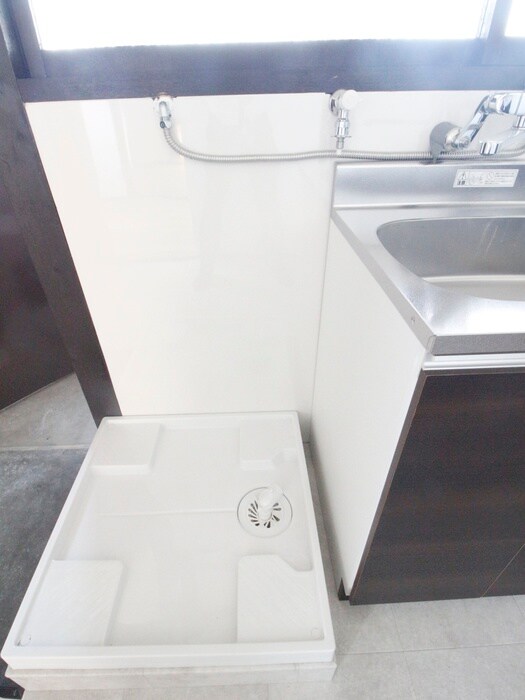 ルーチェ野田の洗濯機置場