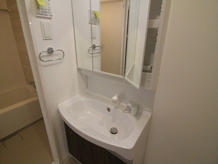 物件内観写真11　(洗面)