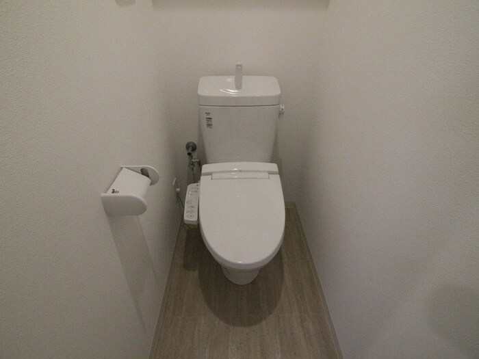 物件内観写真14　(トイレ)