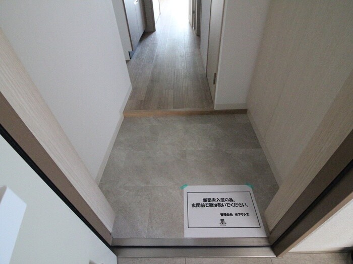 物件内観写真21　(玄関)
