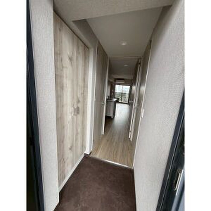 物件内観写真11　(廊下)