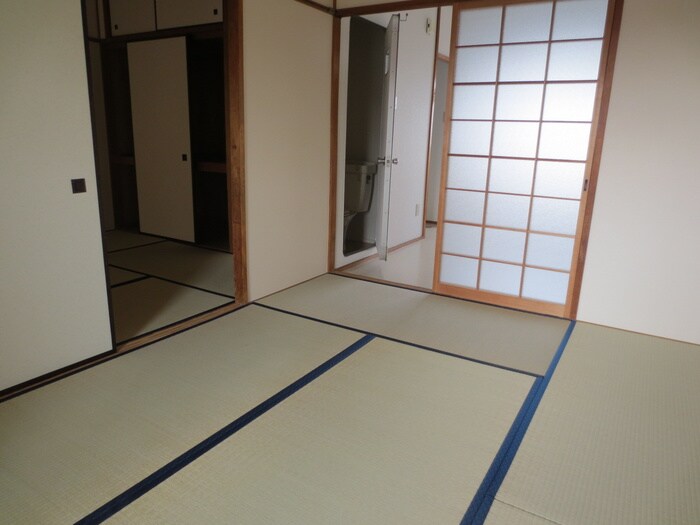 物件内観写真10　(居室)