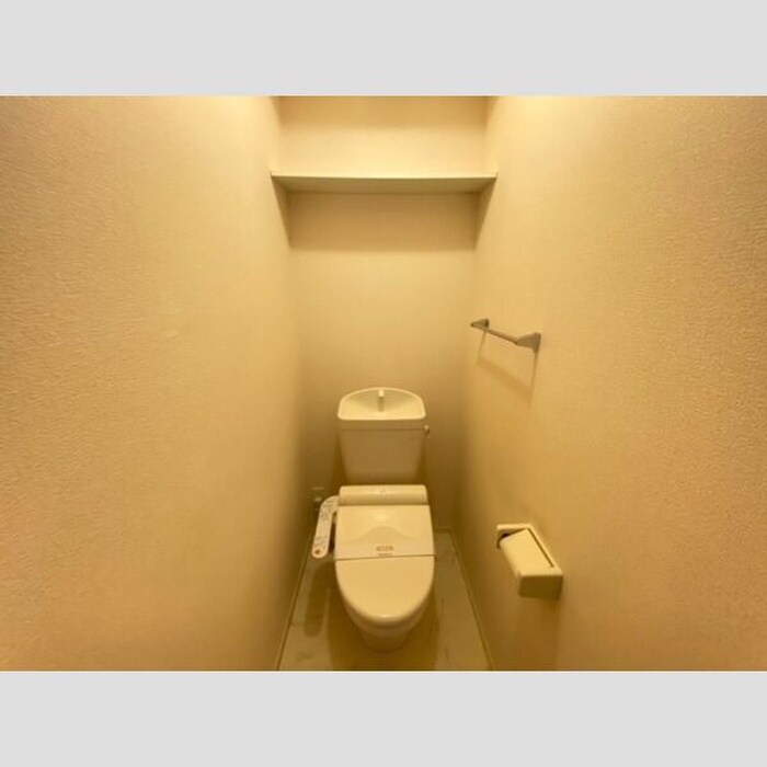 物件内観写真12　(トイレ)