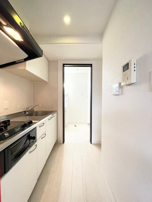 物件内観写真12　(廊下)