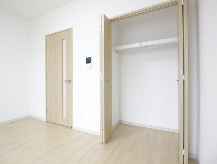 物件内観写真10　(収納)
