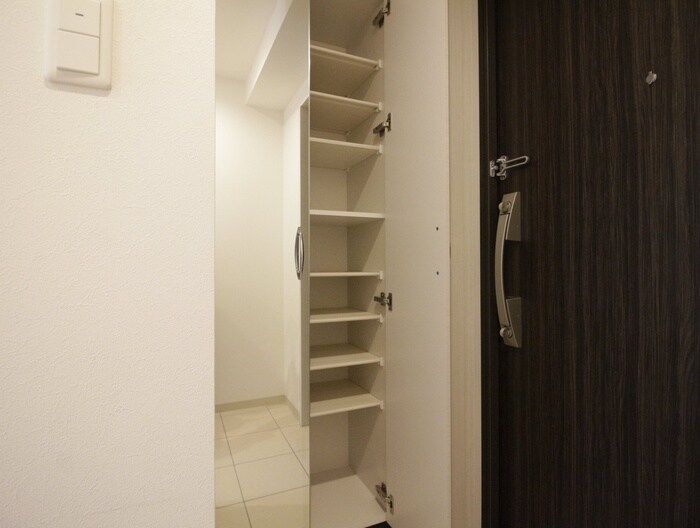 物件内観写真16　(靴箱)