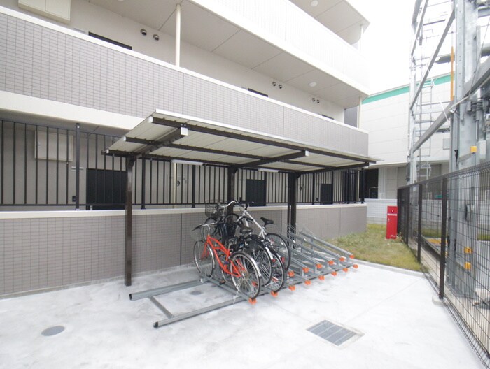 物件外観写真5　(駐輪場)