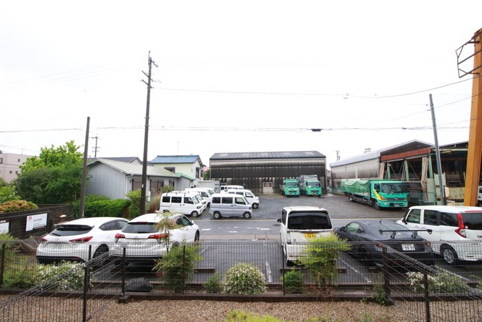 物件内観写真20　(室内からの展望)