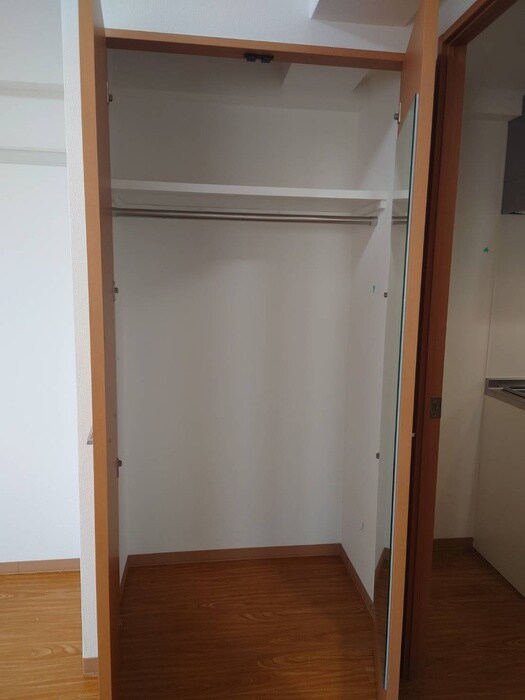 物件内観写真12　(収納)