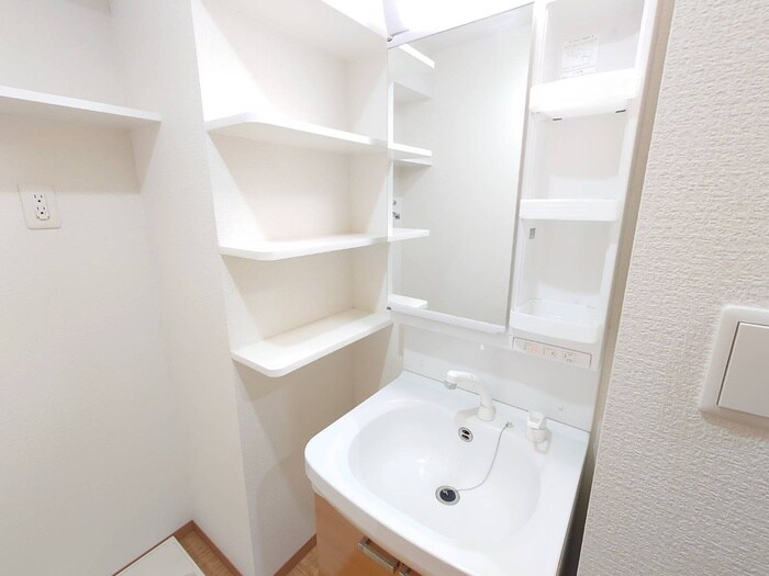 物件内観写真12　(洗面)