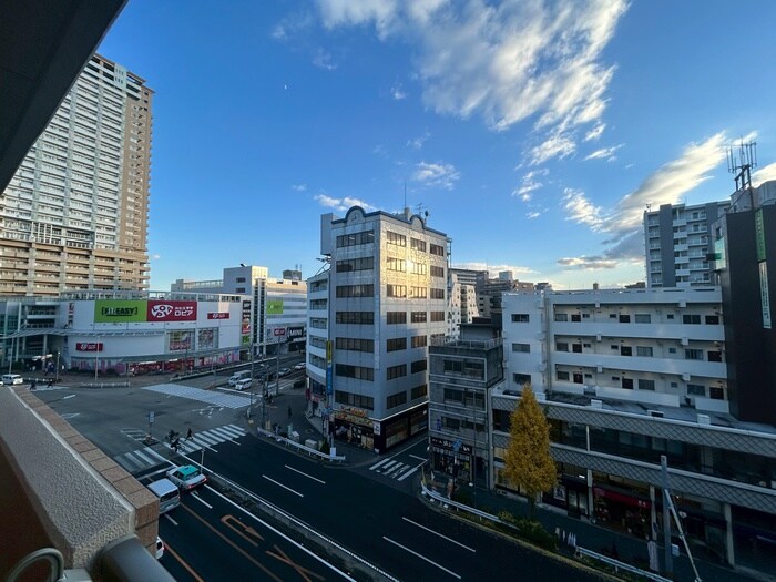 物件内観写真16　(室内からの展望)