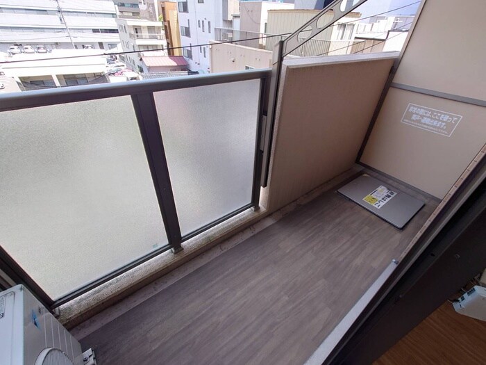 物件内観写真16　(ベランダ・バルコニー)