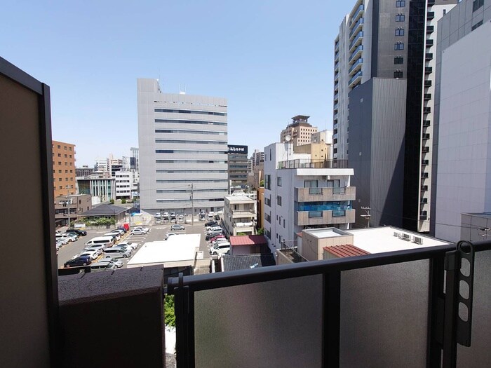 物件内観写真16　(室内からの展望)