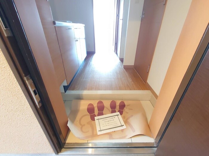 物件内観写真20　(玄関)