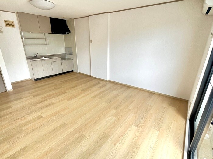 物件内観写真8　(居室)