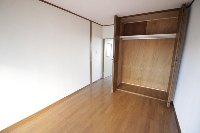 物件内観写真9　(収納)