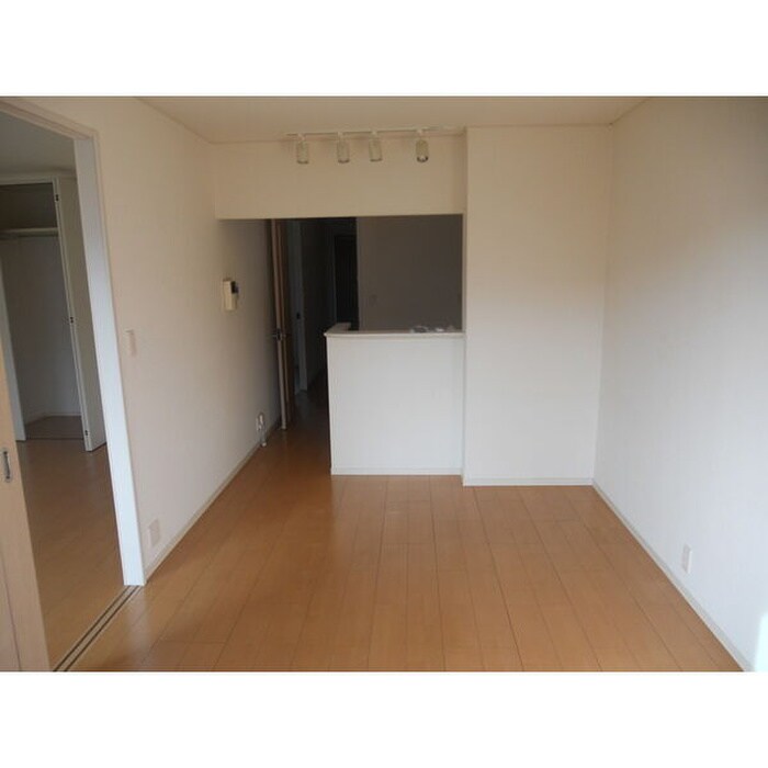 物件内観写真5　(居室)