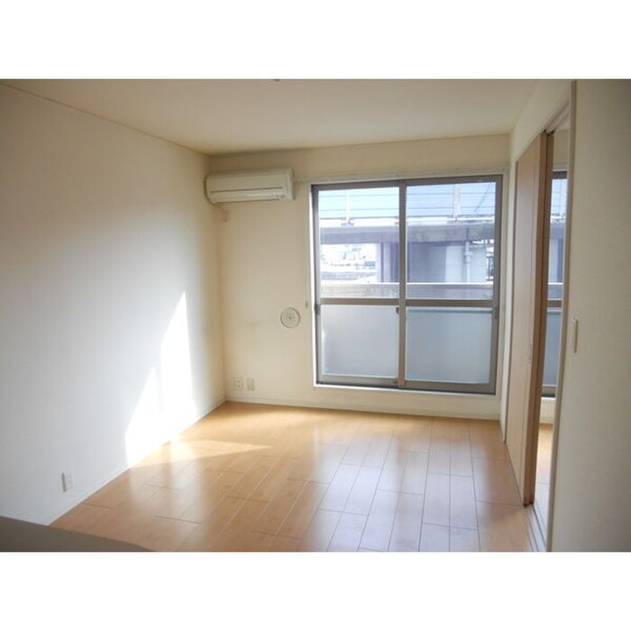 物件内観写真11　(居室)