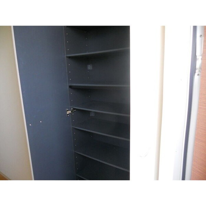 物件内観写真14　(靴箱)