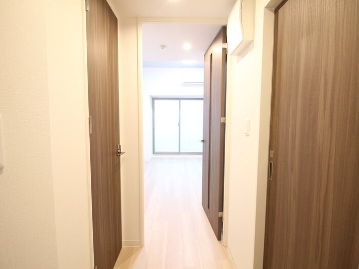 物件内観写真8　(廊下)