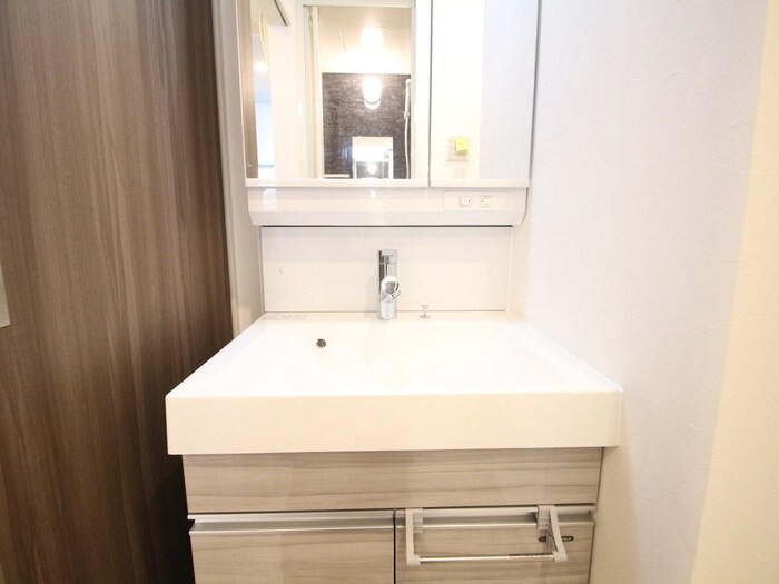 物件内観写真9　(洗面)