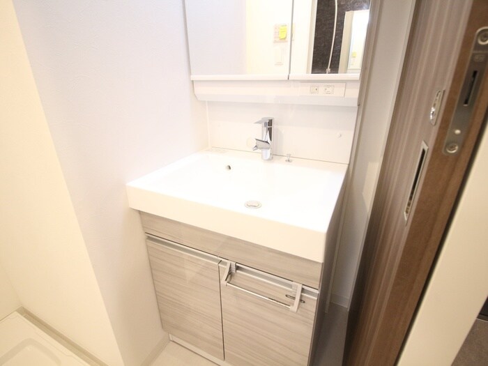 物件内観写真9　(洗面)