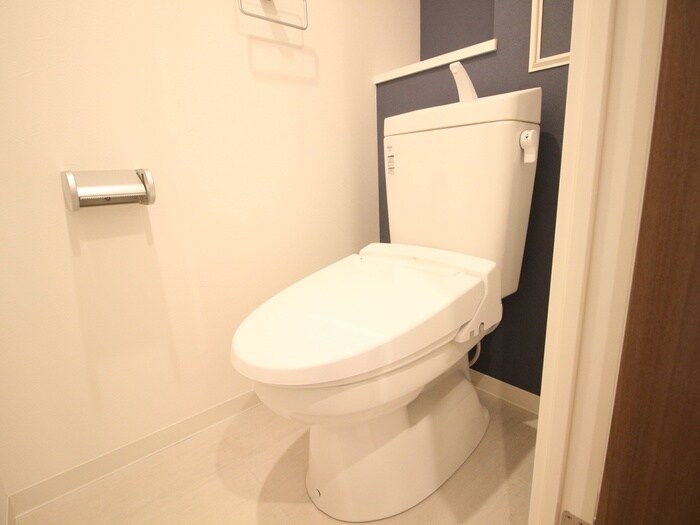 物件内観写真14　(トイレ)