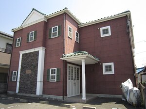 プレジャ－２００１外観写真