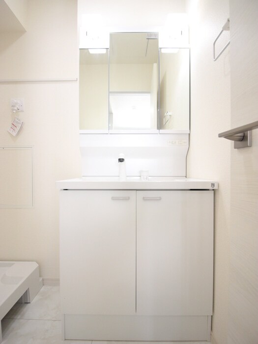 物件内観写真11　(洗面)