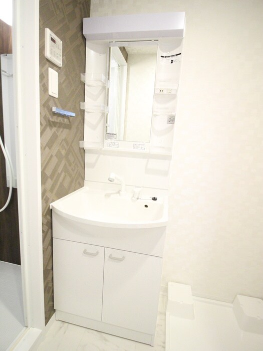 物件内観写真12　(洗面)