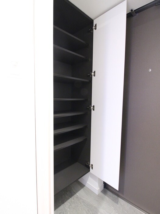 物件内観写真18　(靴箱)