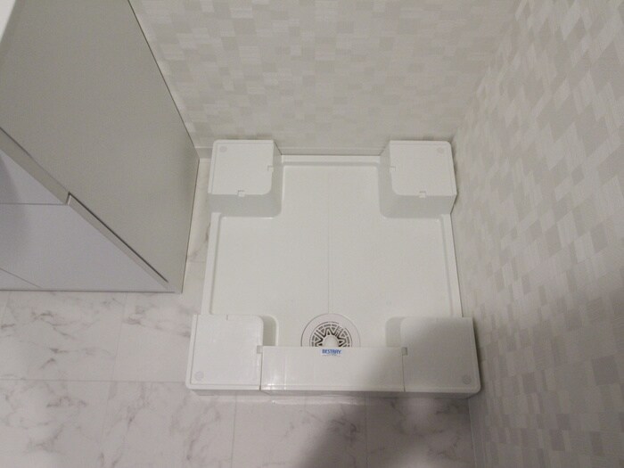 物件内観写真20　(洗濯機置場)