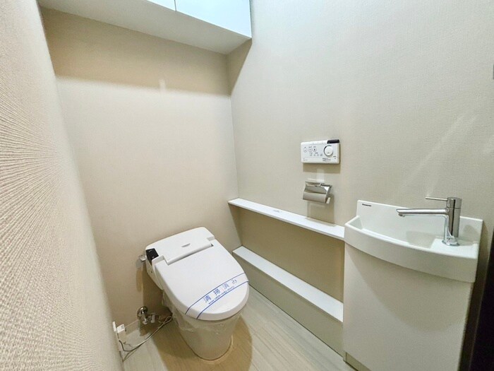 物件内観写真12　(トイレ)