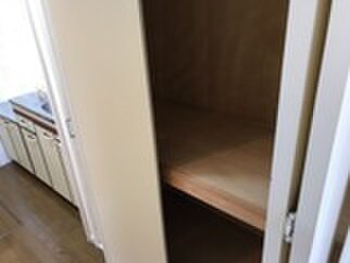 物件内観写真11　(収納)